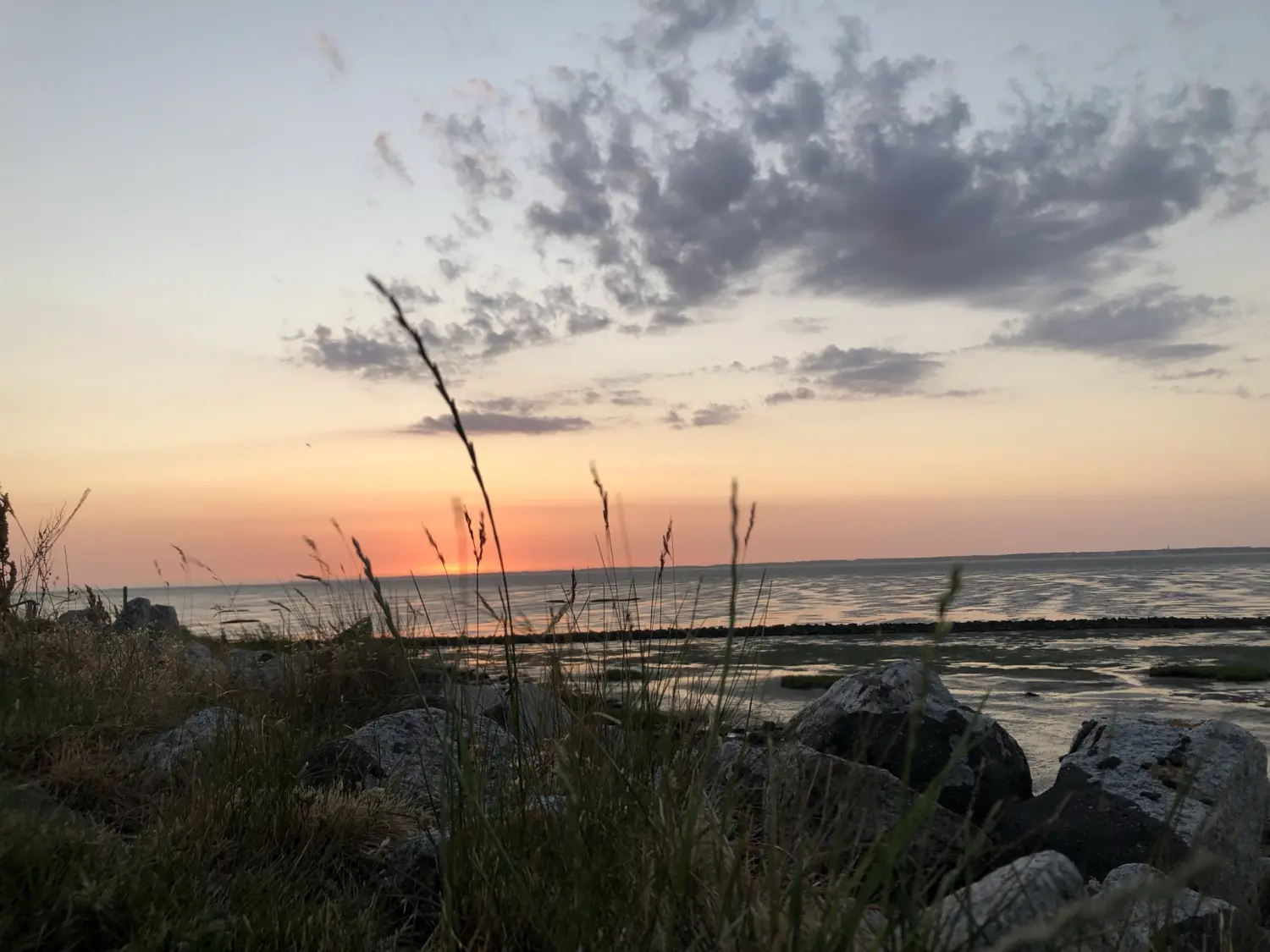 Sonnenuntergang im Gästehaus Bi de Ley auf Norderhörn